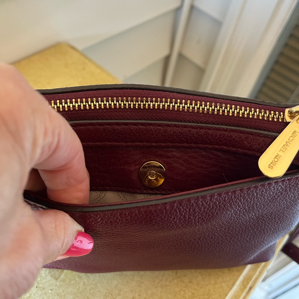 Michael Kors Dark Red Crossbody Bag with secure closure and lots of compartments - Picture 8 of 14